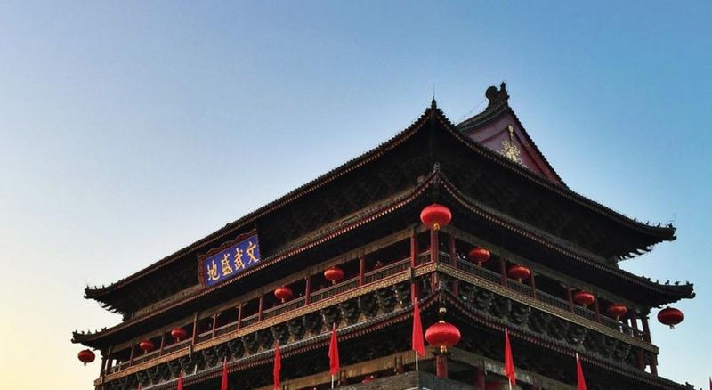 Отель Ramada By Wyndham Xian Bell Tower Экстерьер фото